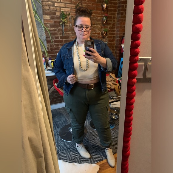 Meet your Posher, Brynna - Picture 10 of 16